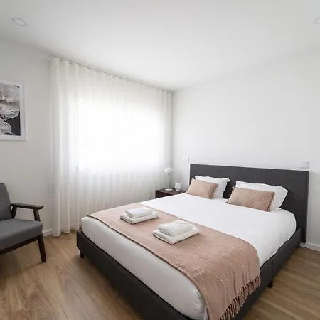 Forum Iii By House And People Apartment *