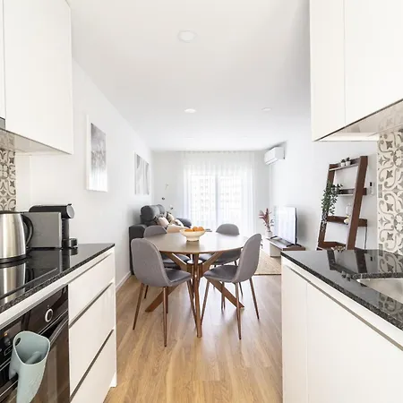 Apartment Forum Iii By House And People *