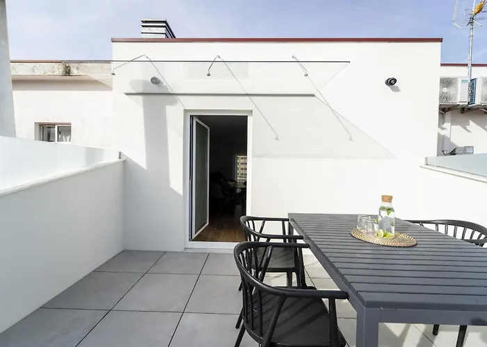 Forum Iii By House And People Braga